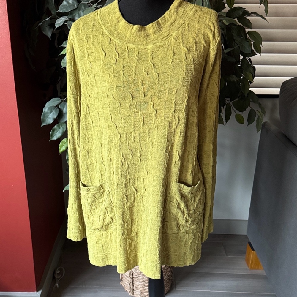 Green Textured Long Sleeve Sweater